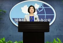 国台办新发言人朱凤莲亮相 她说自己是广东客家人