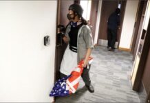 理工大”围城”仍无解 环时大赞香港警察