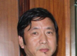 词作者簡介：陳再偉