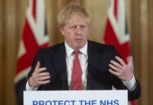 英国累计逾5千人染新型肺炎 约翰逊促节日勿探亲人