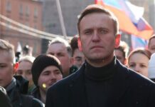 纳瓦尔尼被投毒 世界想要一个说法