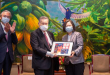 森喜朗抱傷來台追思李登輝 總統接見盼深化合作