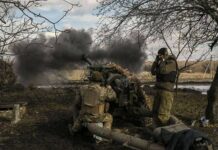 俄入侵烏375天:北約歐洲盟軍最高司令:俄軍在烏克蘭傷亡超過20萬人,歐洲議會議長梅措拉與澤連斯基會面,烏克蘭仍堅守巴赫姆特