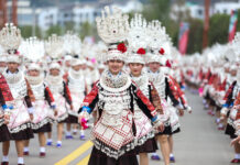 (東西問)馬芳:苗族服飾緣何得到跨國界跨文化的審美認同?