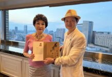 墨禪問道:傅益瑤的十牛心跡