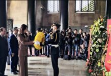 鄭麗文南京中山陵謁陵;見江蘇省委書記信長星