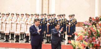 習近平同緬甸總統敏昂萊會談 習近平︰中方願同緬方分享發展經驗 共同打造中緬命運共同體